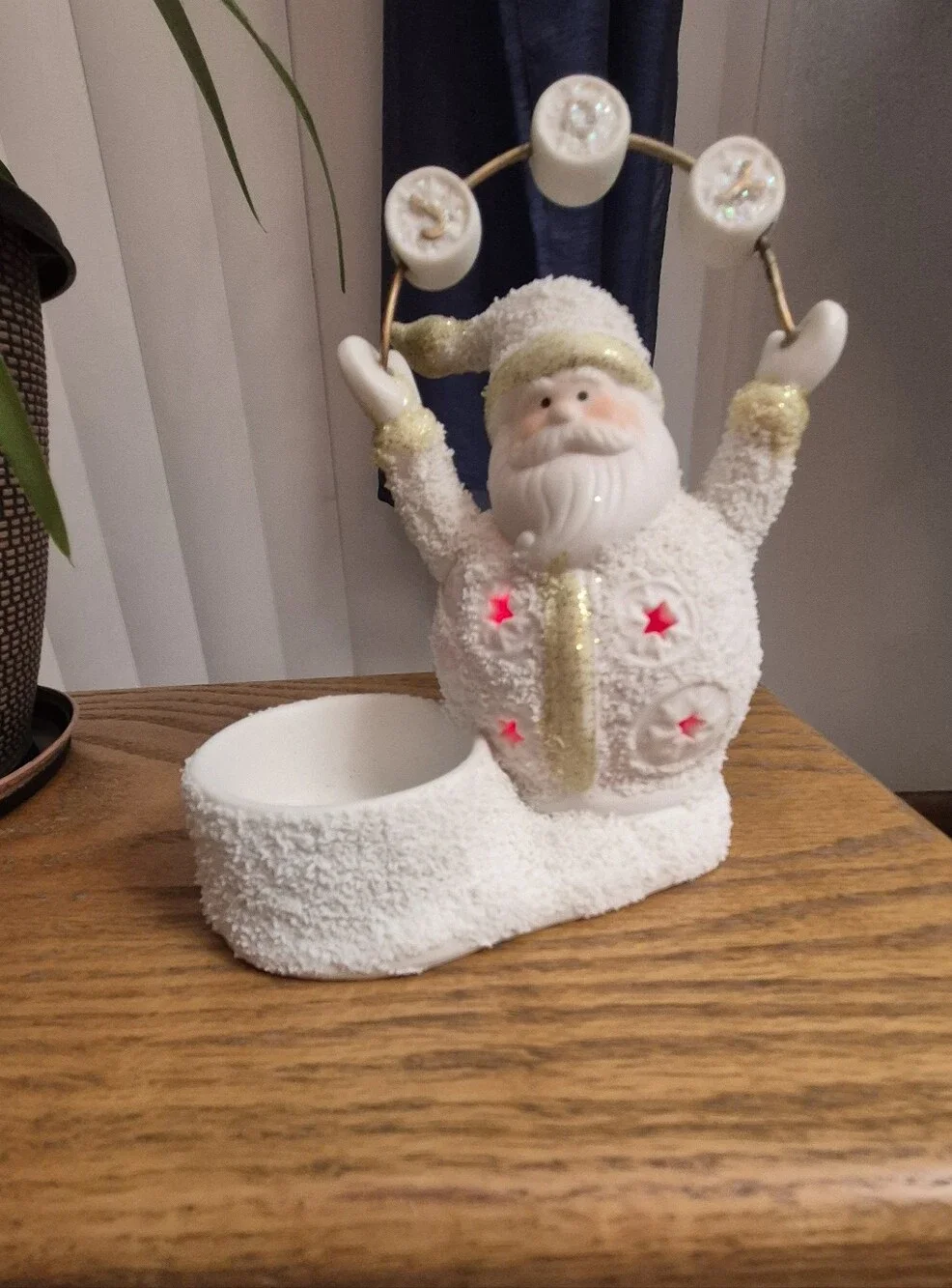 Yankee Candle White LED Santa Tealight